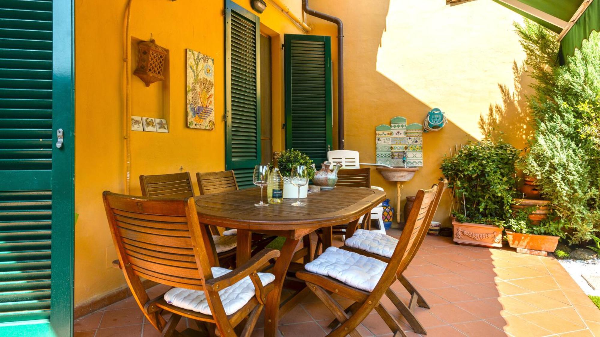 ピサHostly-La Casa Di Marta-Two Steps From The Towerアパートメント エクステリア 写真